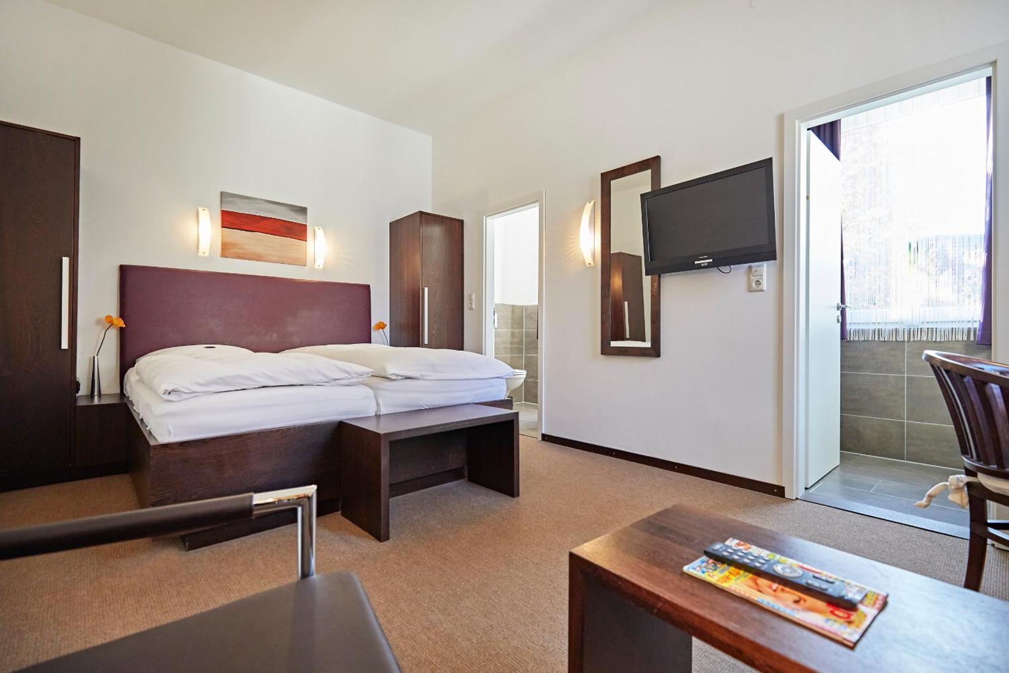Hotel Zur Wartburg Rheda-Wiedenbrück المظهر الخارجي الصورة
