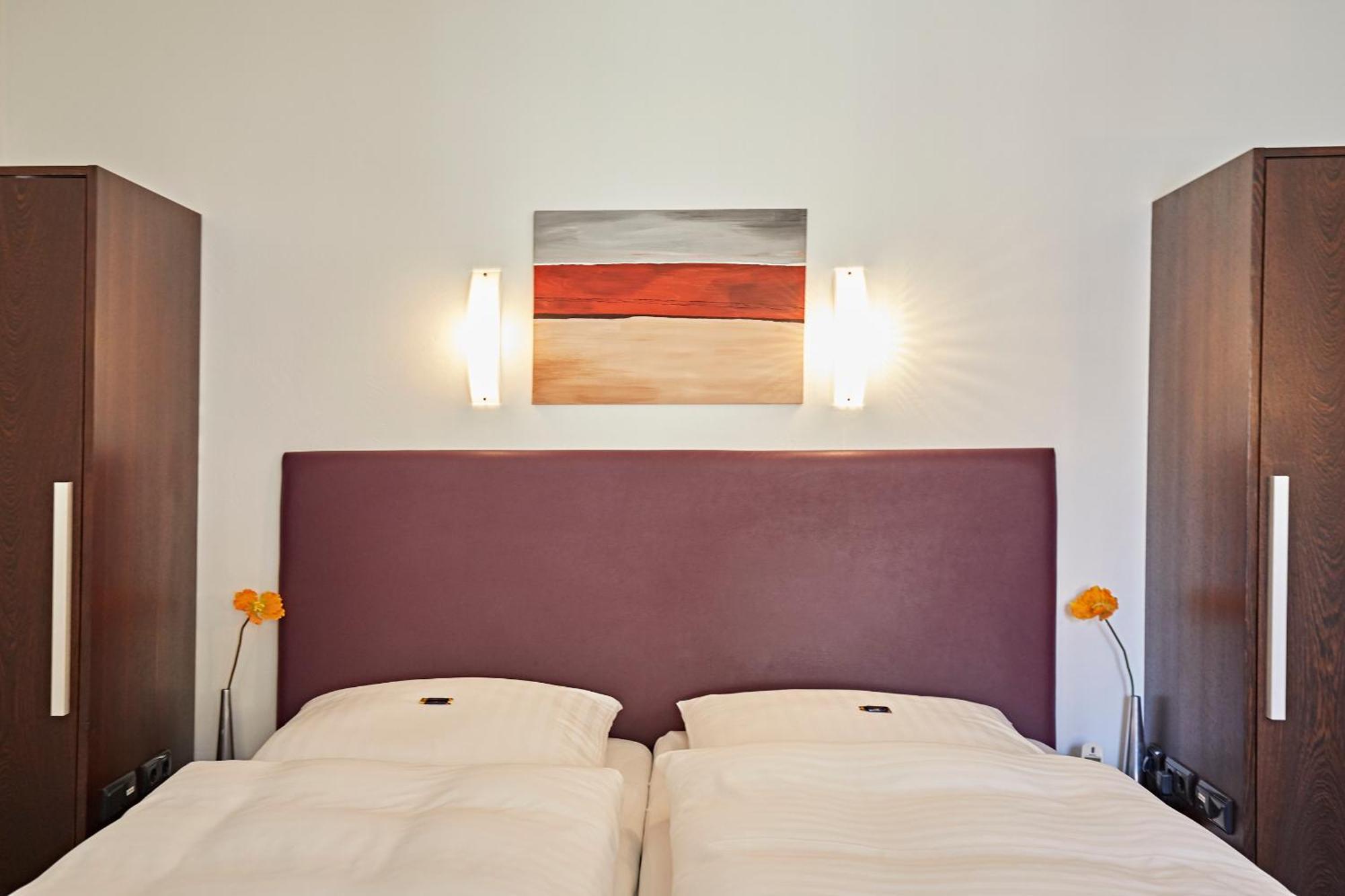 Hotel Zur Wartburg Rheda-Wiedenbrück المظهر الخارجي الصورة