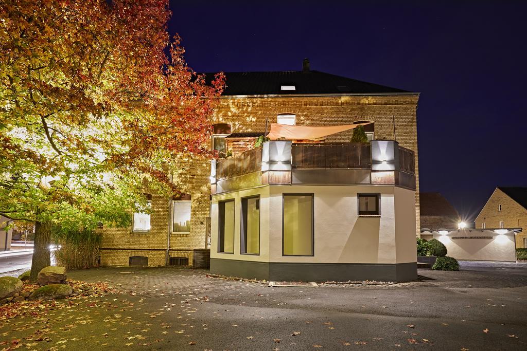 Hotel Zur Wartburg Rheda-Wiedenbrück المظهر الخارجي الصورة
