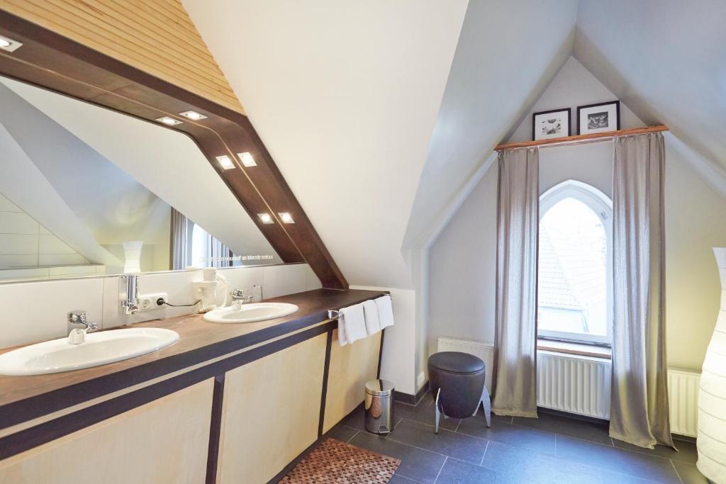 Hotel Zur Wartburg Rheda-Wiedenbrück المظهر الخارجي الصورة